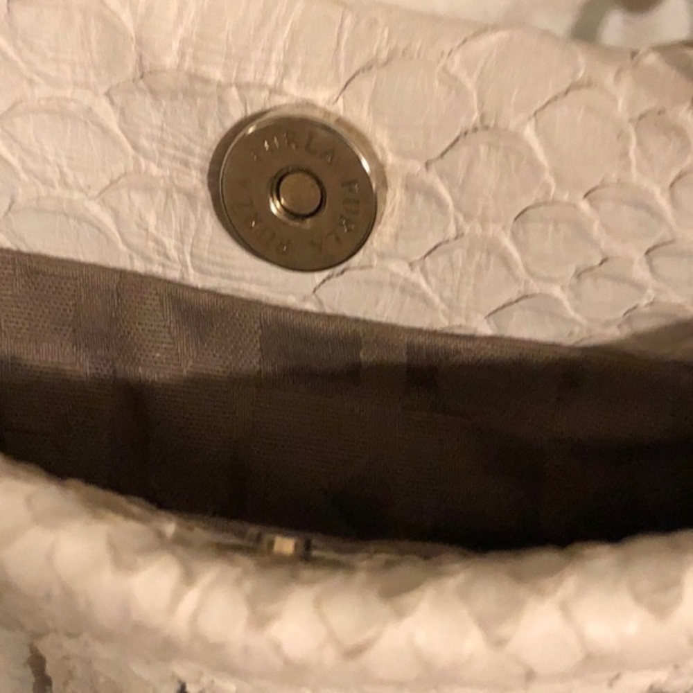 Furla embossed leather hanging grommets crossbody - Picture 3 of 11